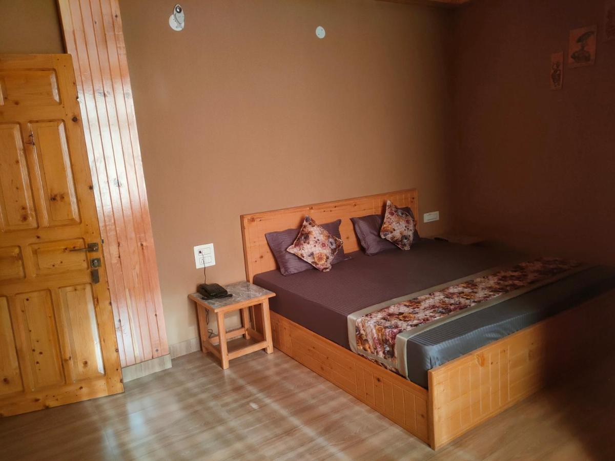 Hotel Cozy Haven Mandi Extérieur photo