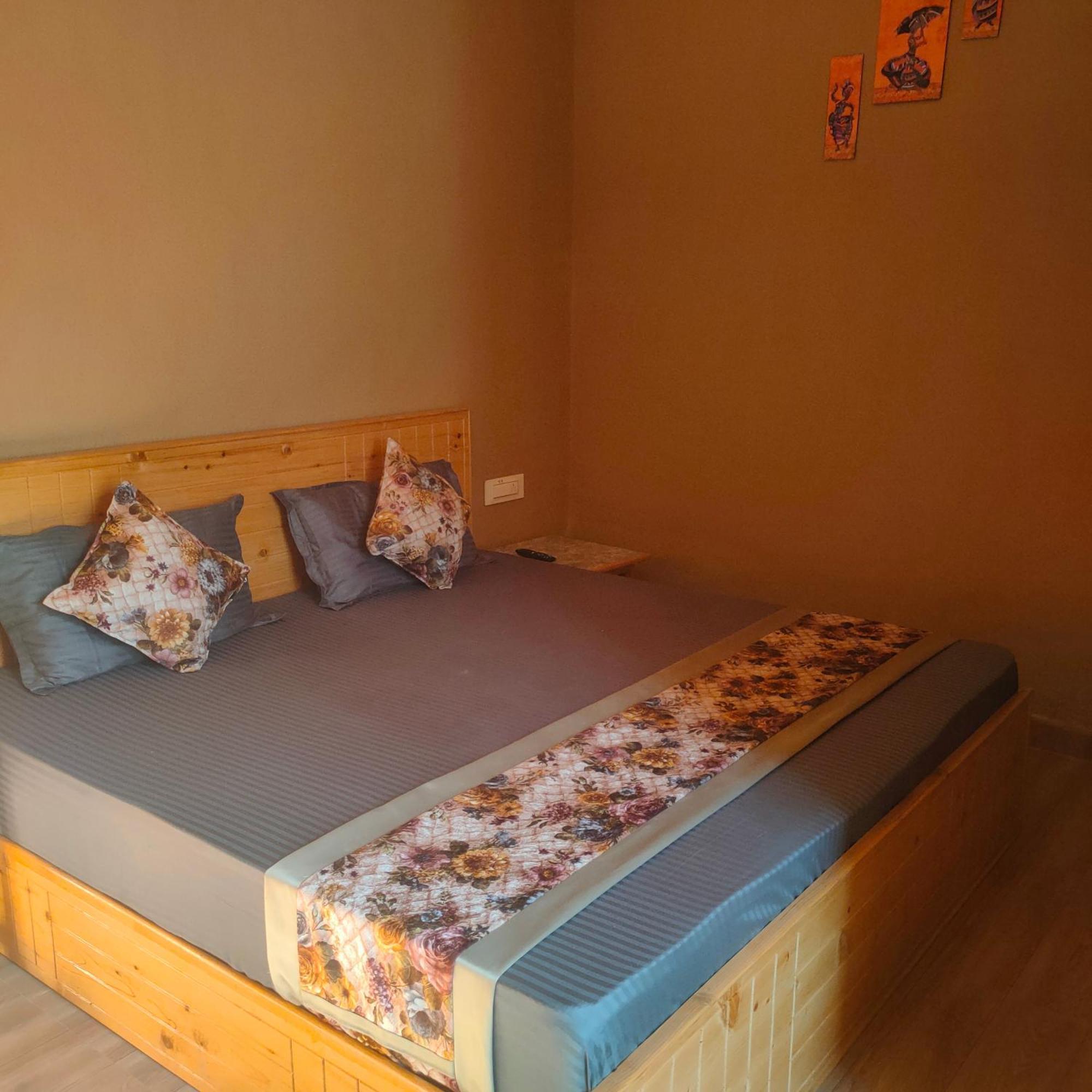 Hotel Cozy Haven Mandi Extérieur photo
